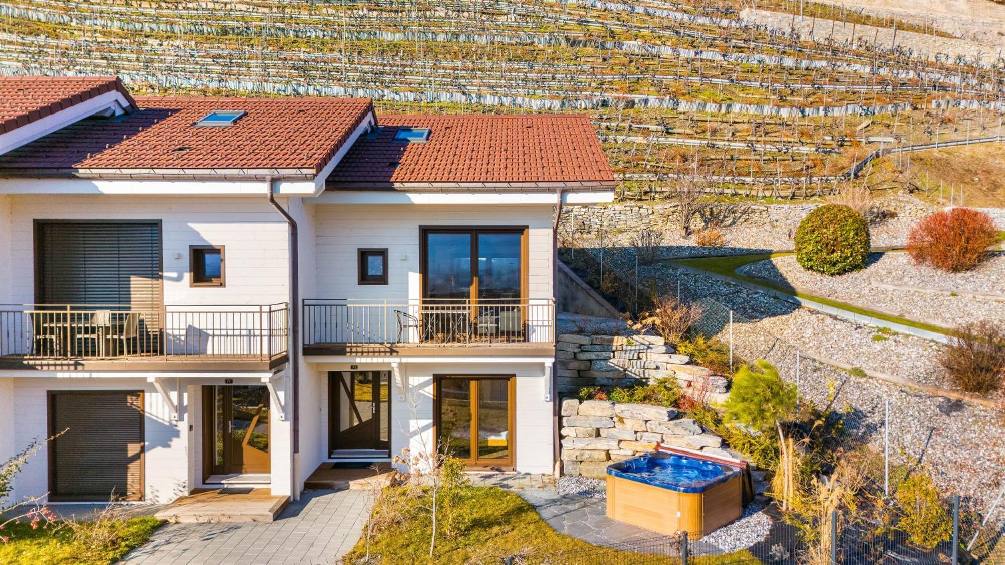 Villa Mitoyenne Proche Des Bains - B4 Saillon